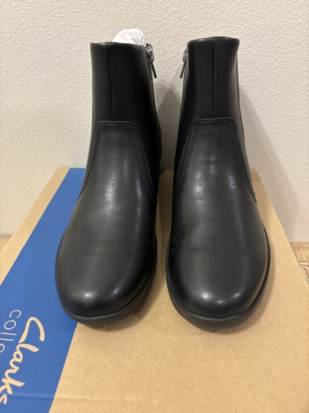 Clarks Suttyn Rae Women's Leather Wedge Ankle Boots